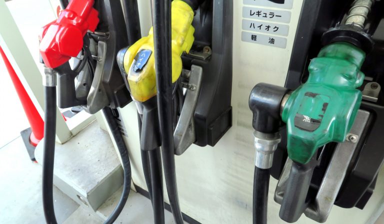 ロードスターのガソリンの種類はハイオク？レギュラー仕様？どっちなのか解説！ カーブロ