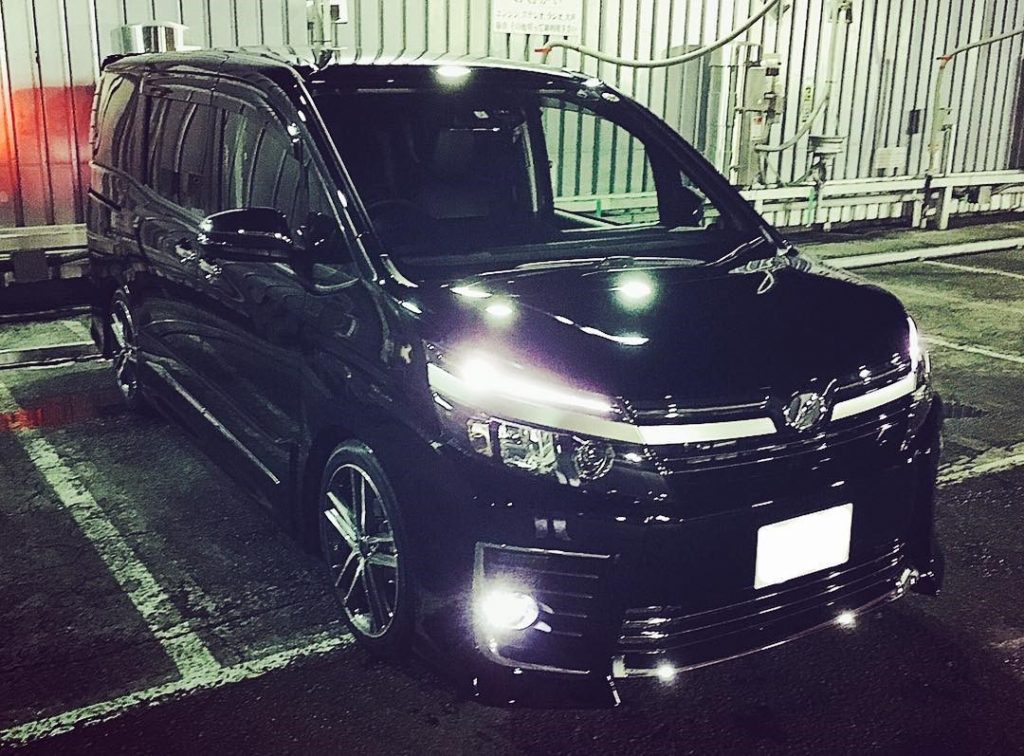 画像 ヴォクシー 煌2のカスタム例まとめ 改造 ドレスアップする方必見 カーブロ